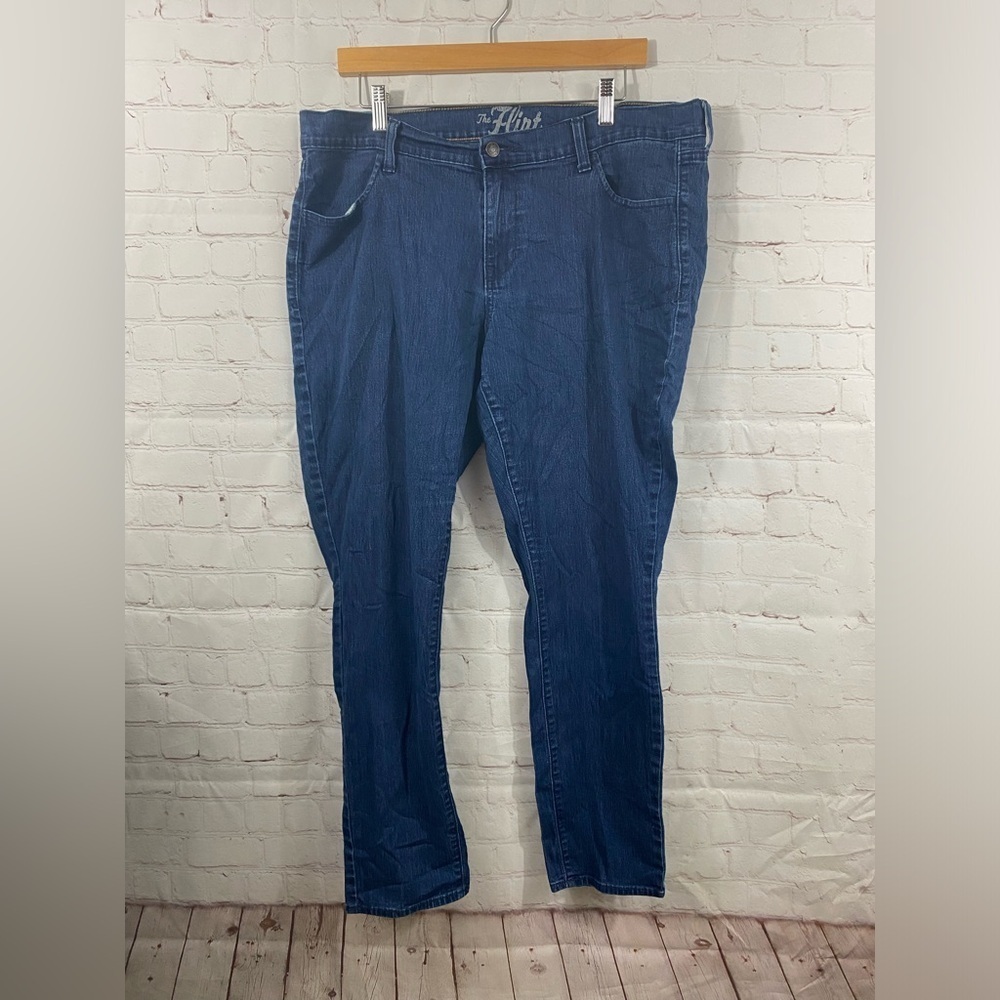 Old Navy Jeans The Flirt Women's Size 16R Medium Wash Denim Tapered Leg